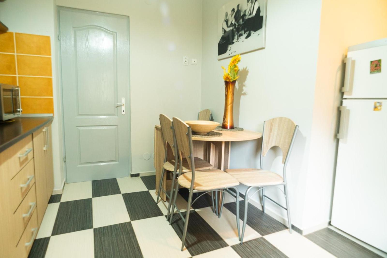 Apartament Dacul Vajdahunyad Szoba fotó